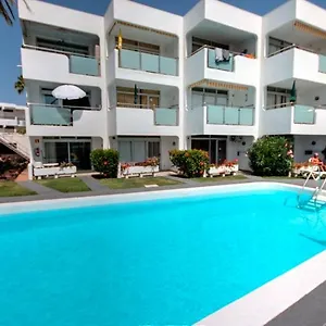 A Lado De La Playa Apartamento